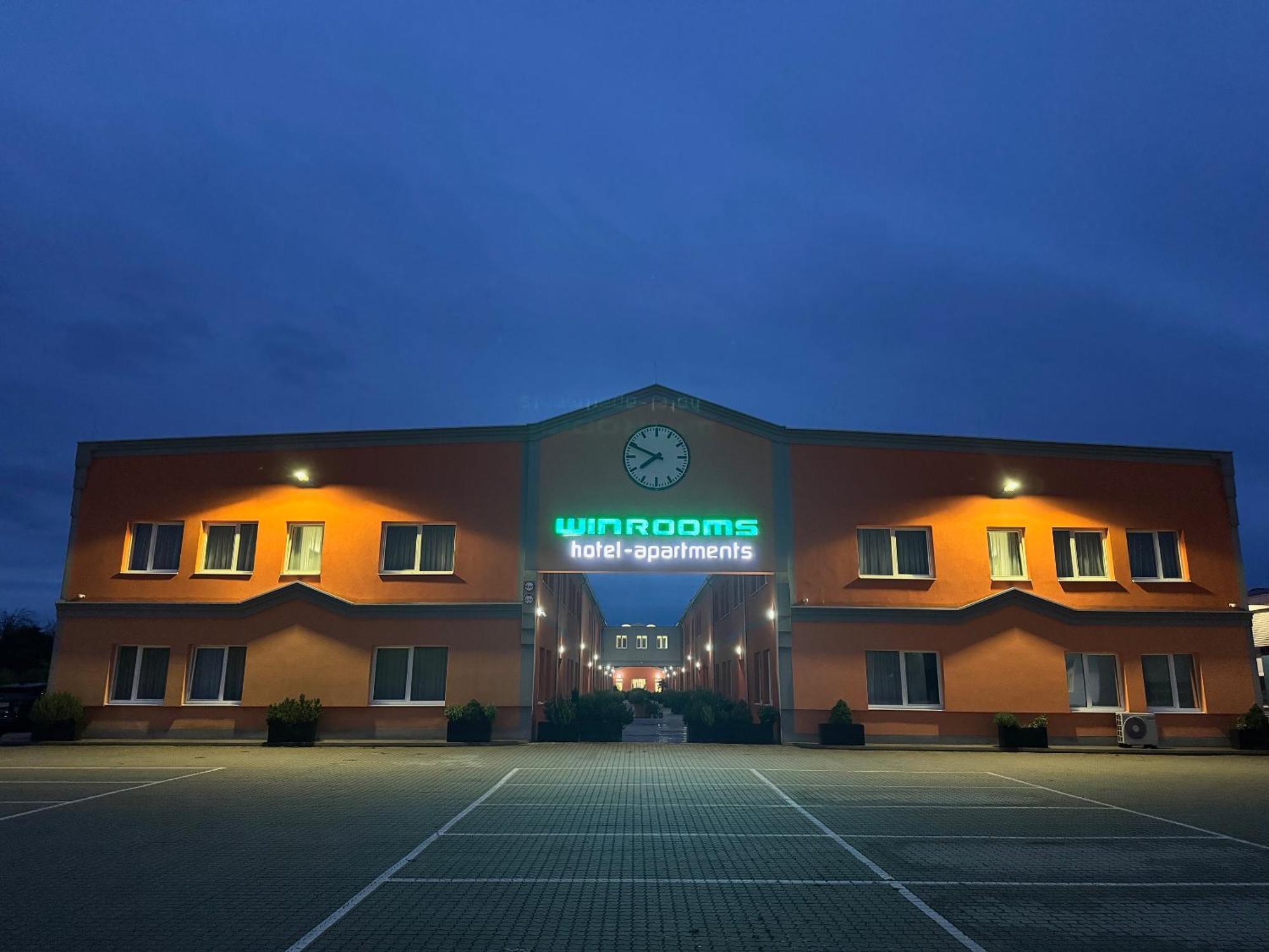 Winrooms "Hotel&Appartement" Вінер-Нойштадт Екстер'єр фото